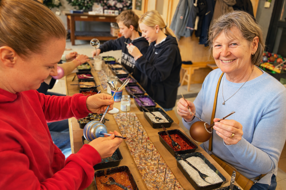 Malování vlastní ozdoby koulier